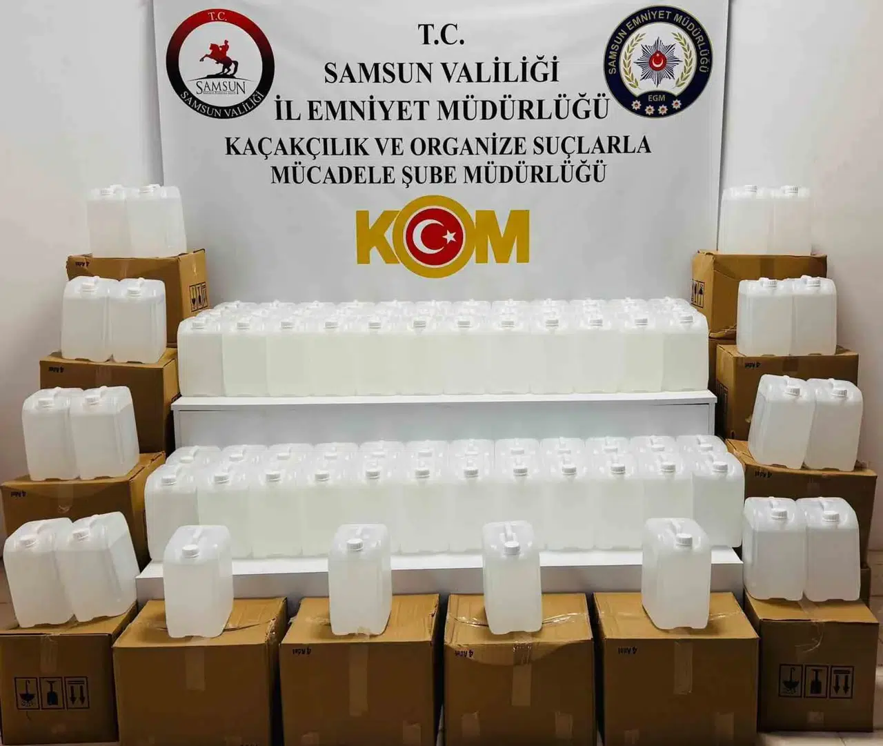 Samsun’da 1 Ton Kaçak Etil Alkol Ele Geçirildi