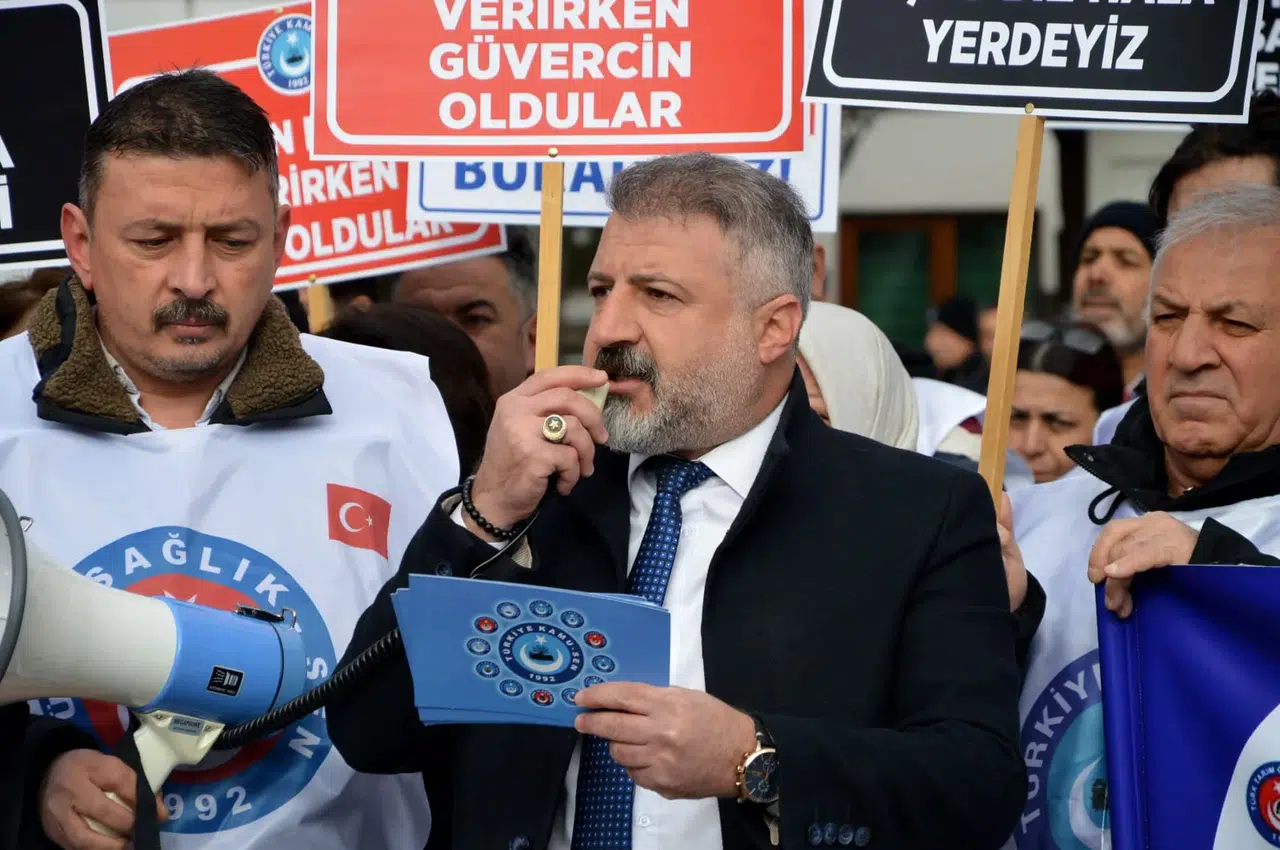 Türk Eğitim-Sen'den Okul Müdürüne Tepki