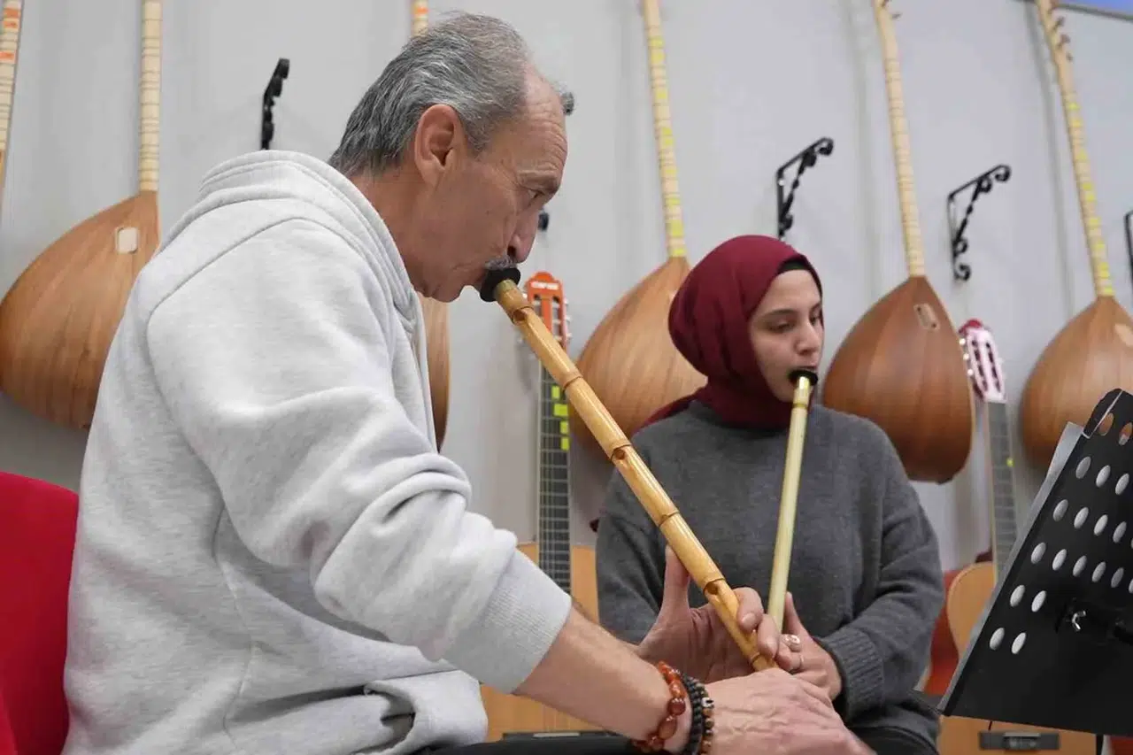 Tasavvuf Musikisini Gençlerle Buluşturan Neyzen: Hem Üretiyor Hem Öğretiyor