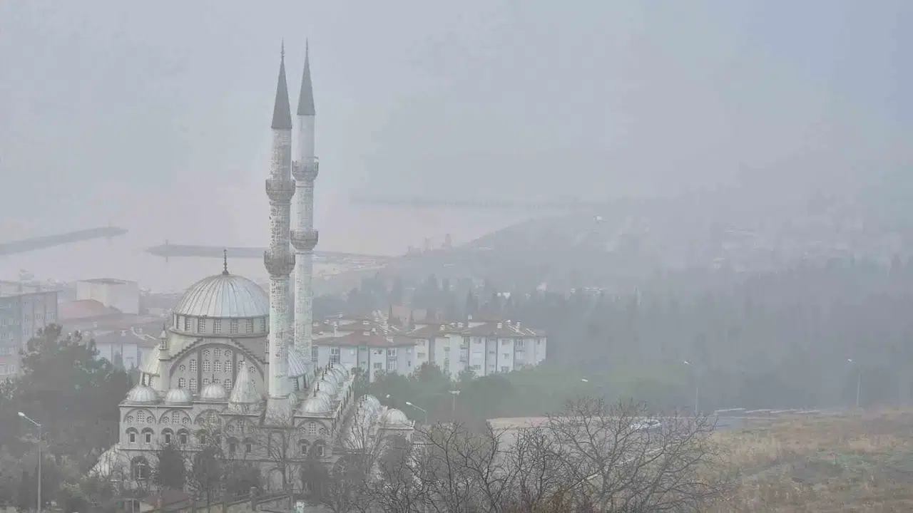 Tekirdağ’da Ağır Sis: Sis Kenti Kapladı