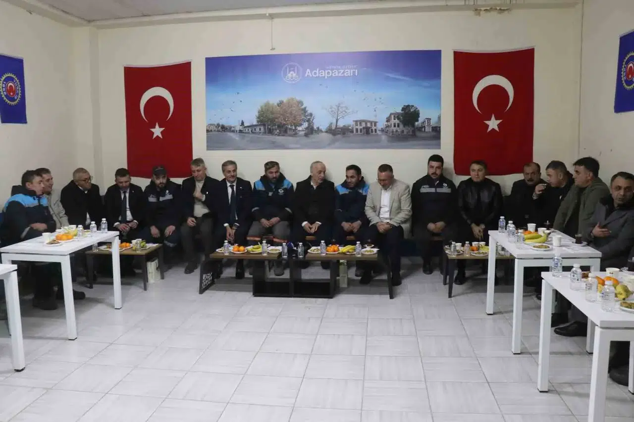 Türk-İş Genel Başkanı Ergün Atalay, Yeni Yıla Paklık Emekçileriyle Girdi