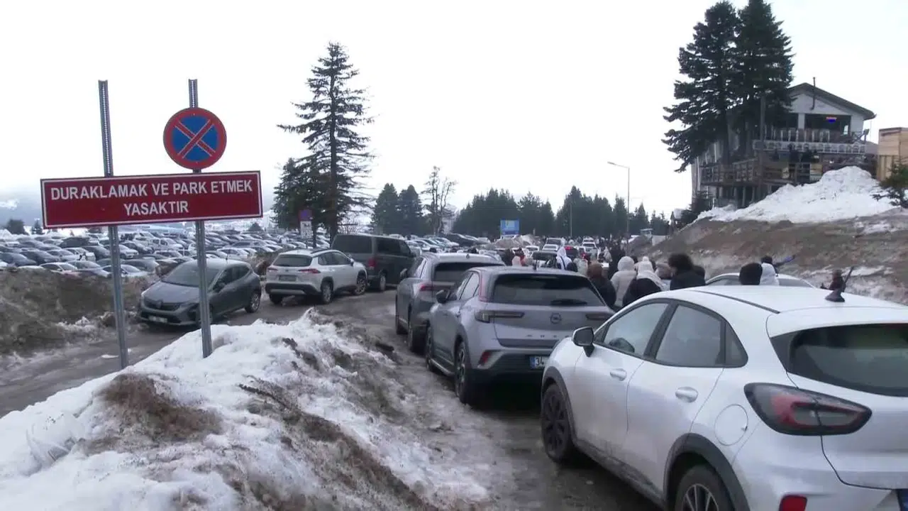 Uludağ’da Sömestr Öncesi Otopark Kaosu