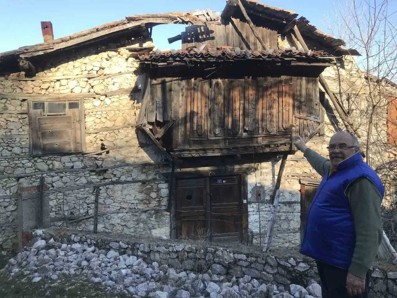 Yüksek Onarım Maliyeti ve Mirasçılar Ortasındaki Uyuşmazlık Düğmeli Meskenleri Yok Ediyor