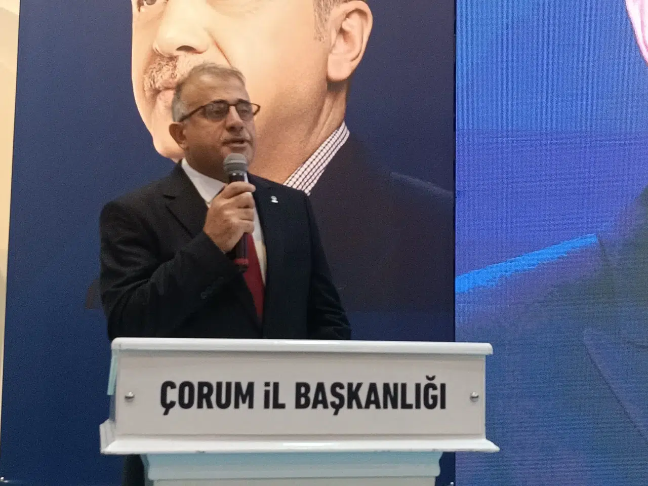 Alar: Halka Hizmet, Hakka Hizmettir