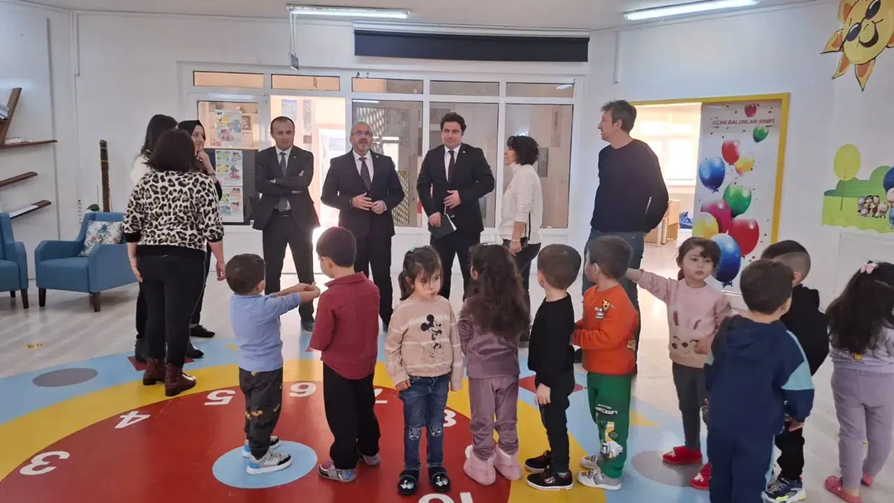 Cemil Çağlar’dan Okul Ziyaretleri