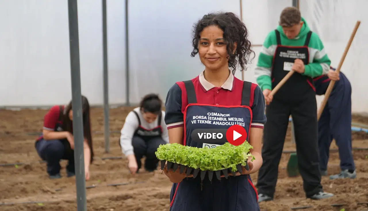 Çorum’da Gençler Ürün Yetiştirmeyi Öğreniyor