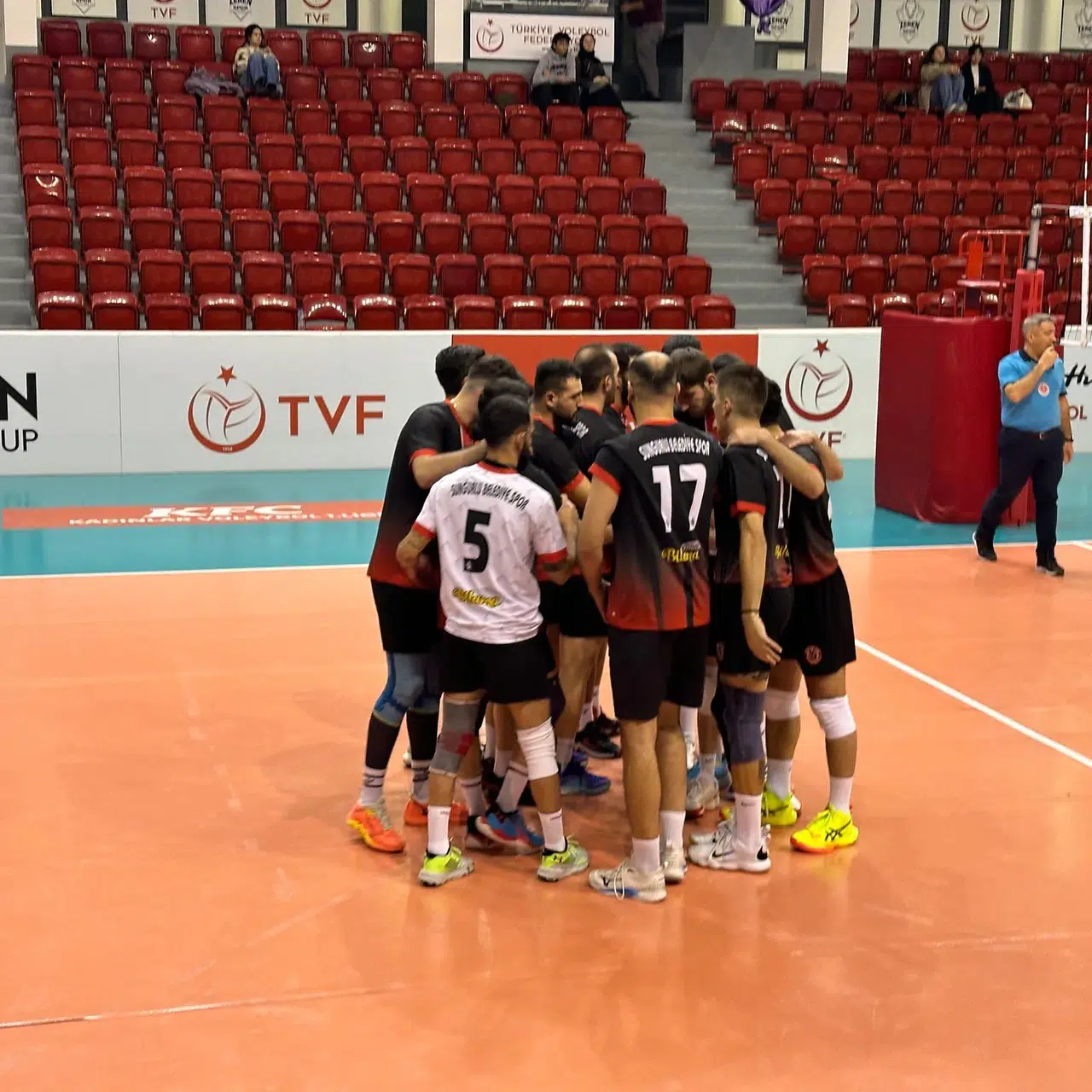 Dere’den Voleybolculara Başarı Mesajı