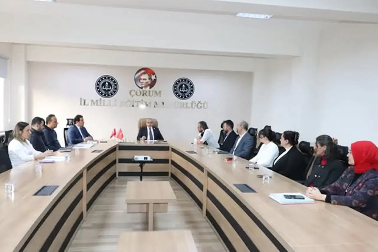 Eğitim Projeleri Masaya Yatırıldı