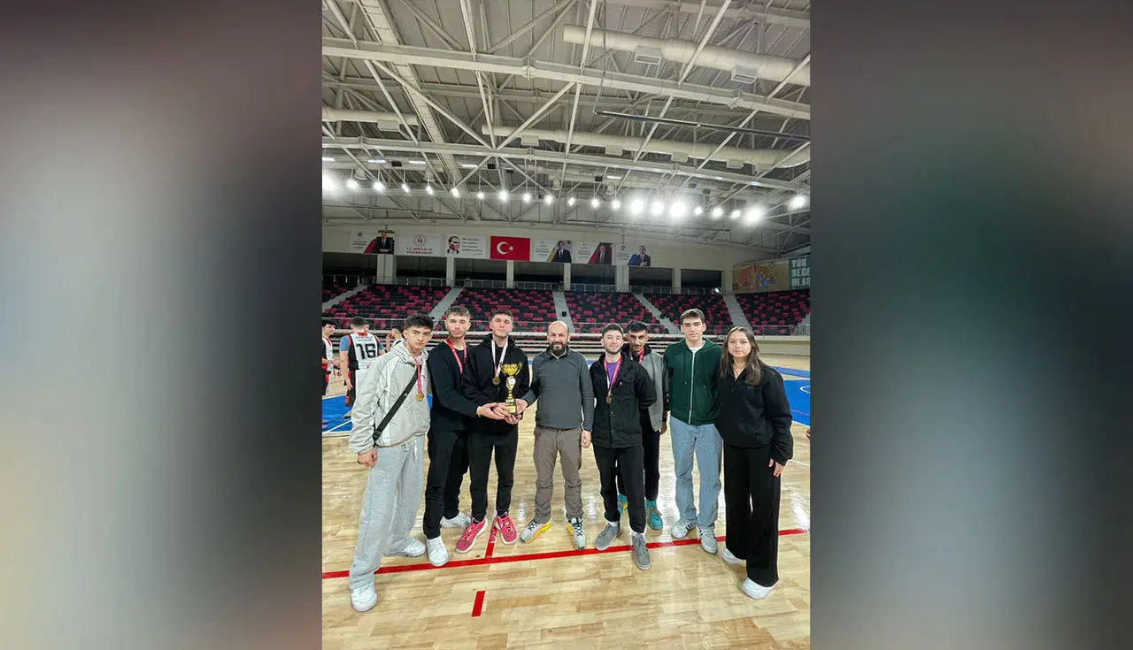 Erkekler Basketbol Turnuvası Sona Erdi