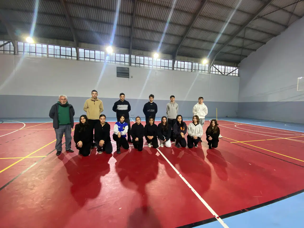 Halk Oyunları Heyecanı Atatürk Spor Salonu’nda