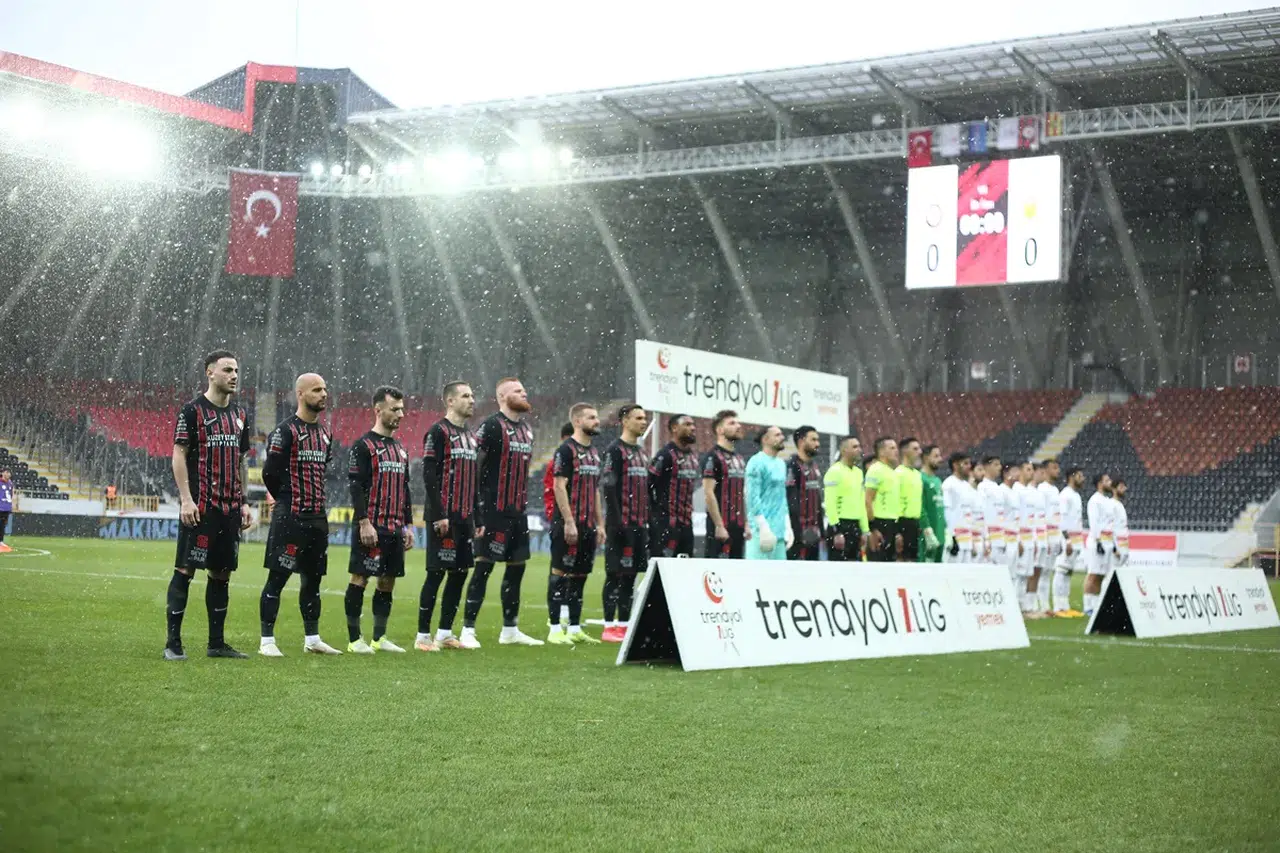 İlk 11’de 5 Değişiklik