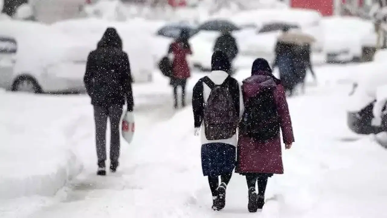 Laçin İlçesinde Eğitime Kar Engeli