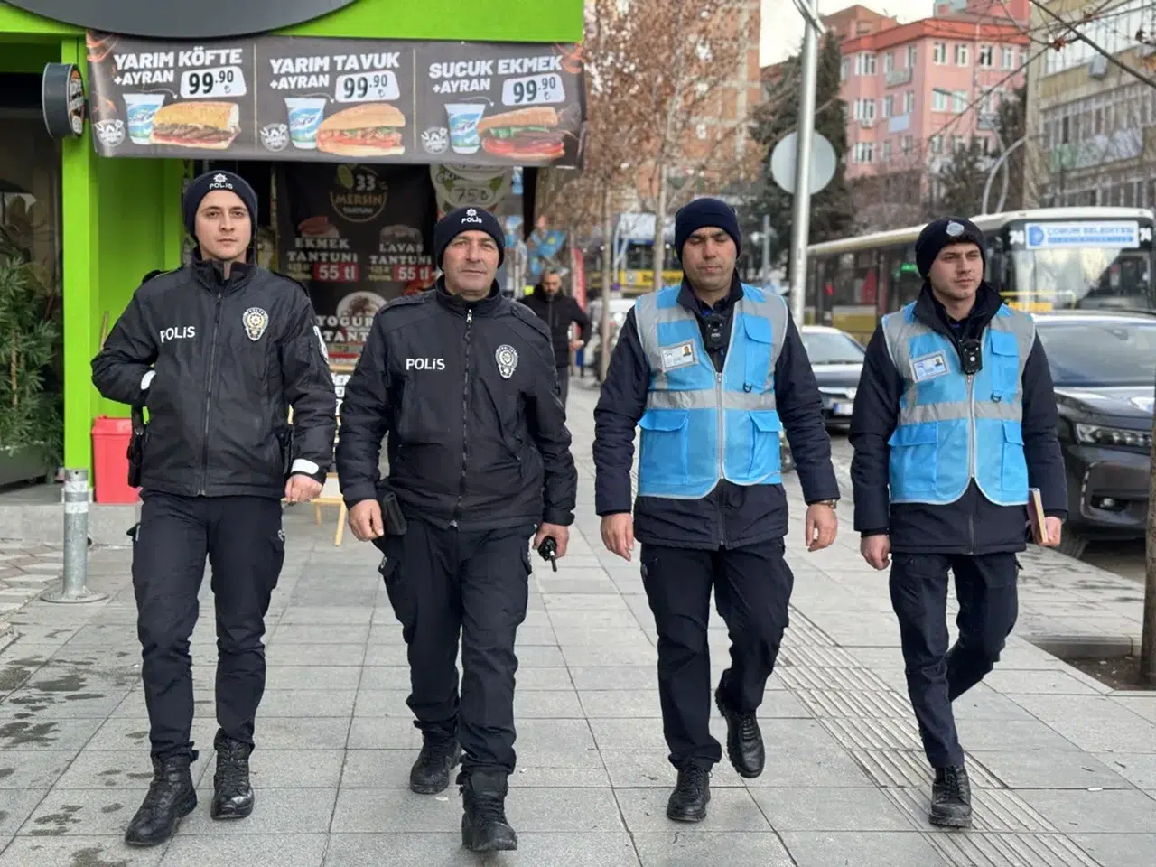 Çorum’da Yere İzmarit Atan Yandı