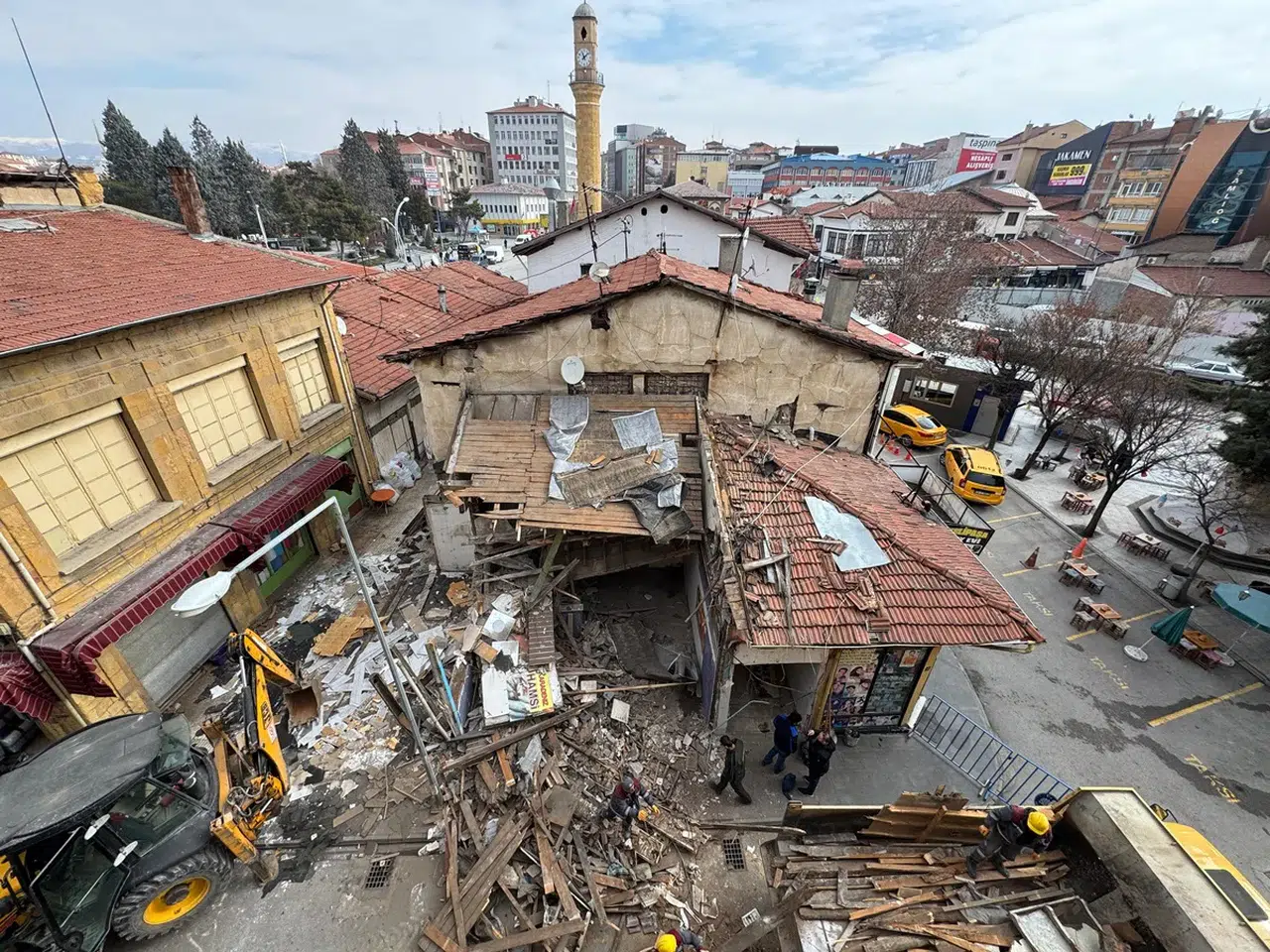 Tarihi Meydana Yeni Silüet