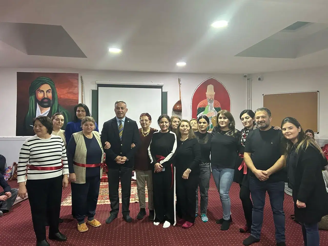 Tahtasız, Brüksel'de Hızır Cemine Katıldı