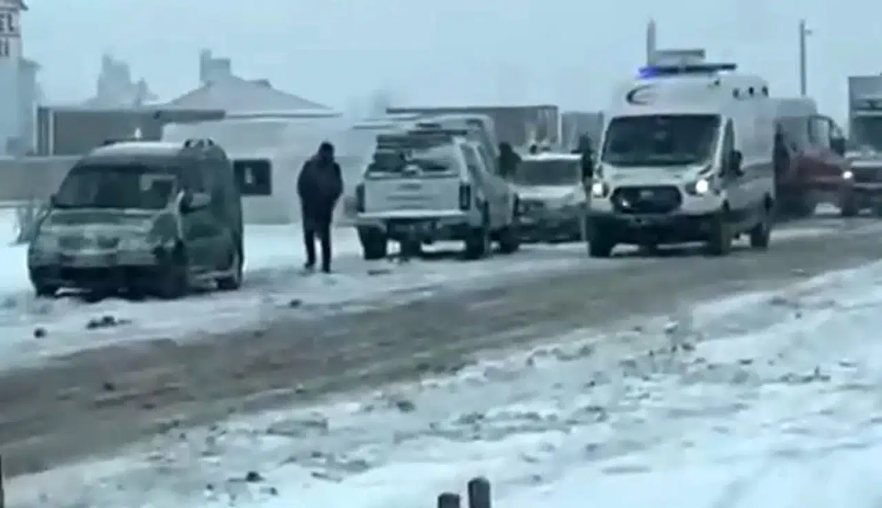Aksaray’da Personel Servisi Devrildi: 15 Yaralı