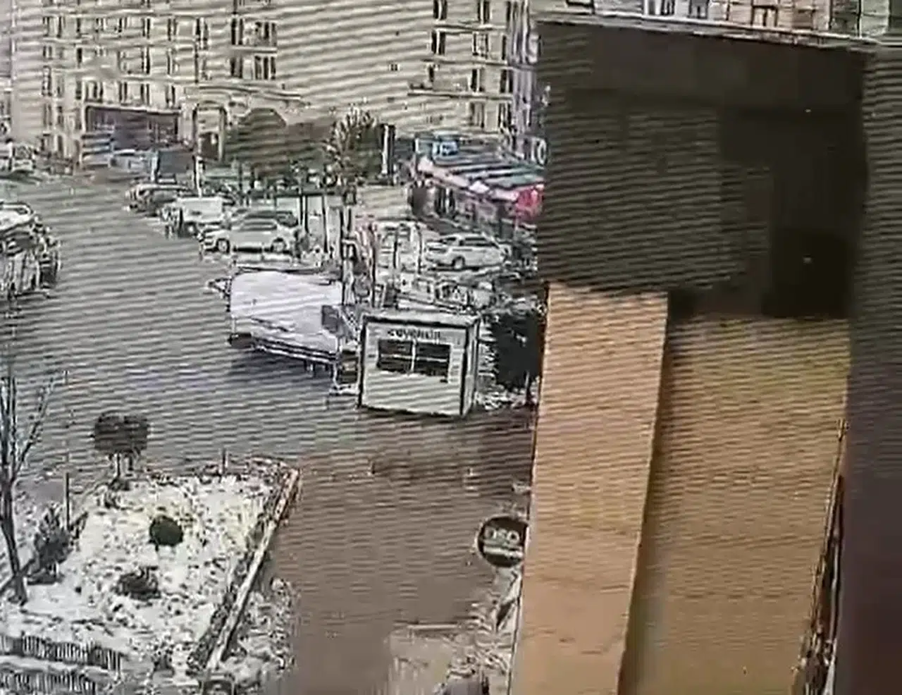 Alkollü Olduğu Tez Edilen Şoför Evvel Bayana Çarptı, Sonra Olay Yerinden Kaçmak İstedi