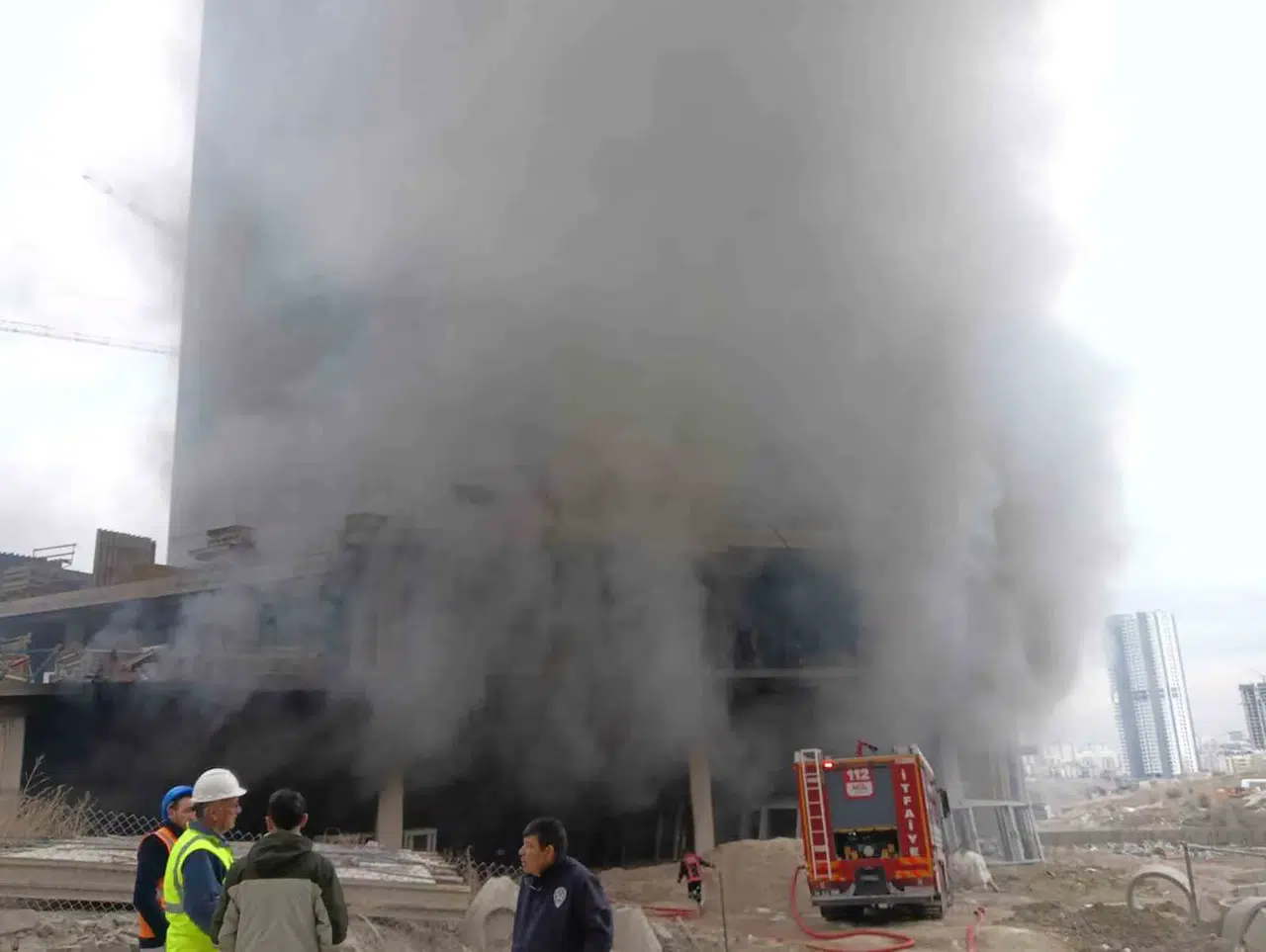 Ankara’da İnşaat Alanında Yangın