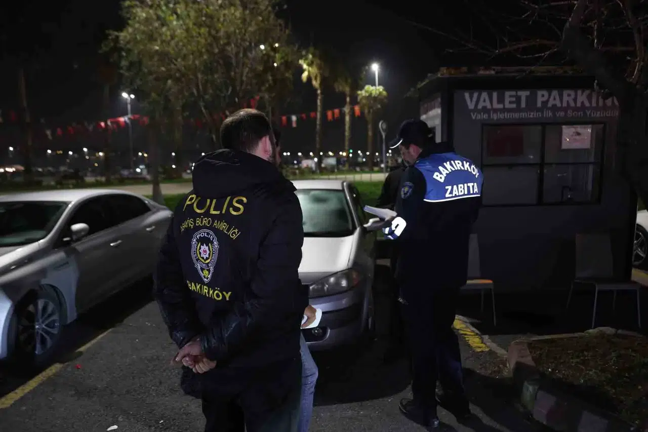 Bakırköy Belediyesi Zabıta Gruplarından İşletmelere ’Vale’ Kontrolü