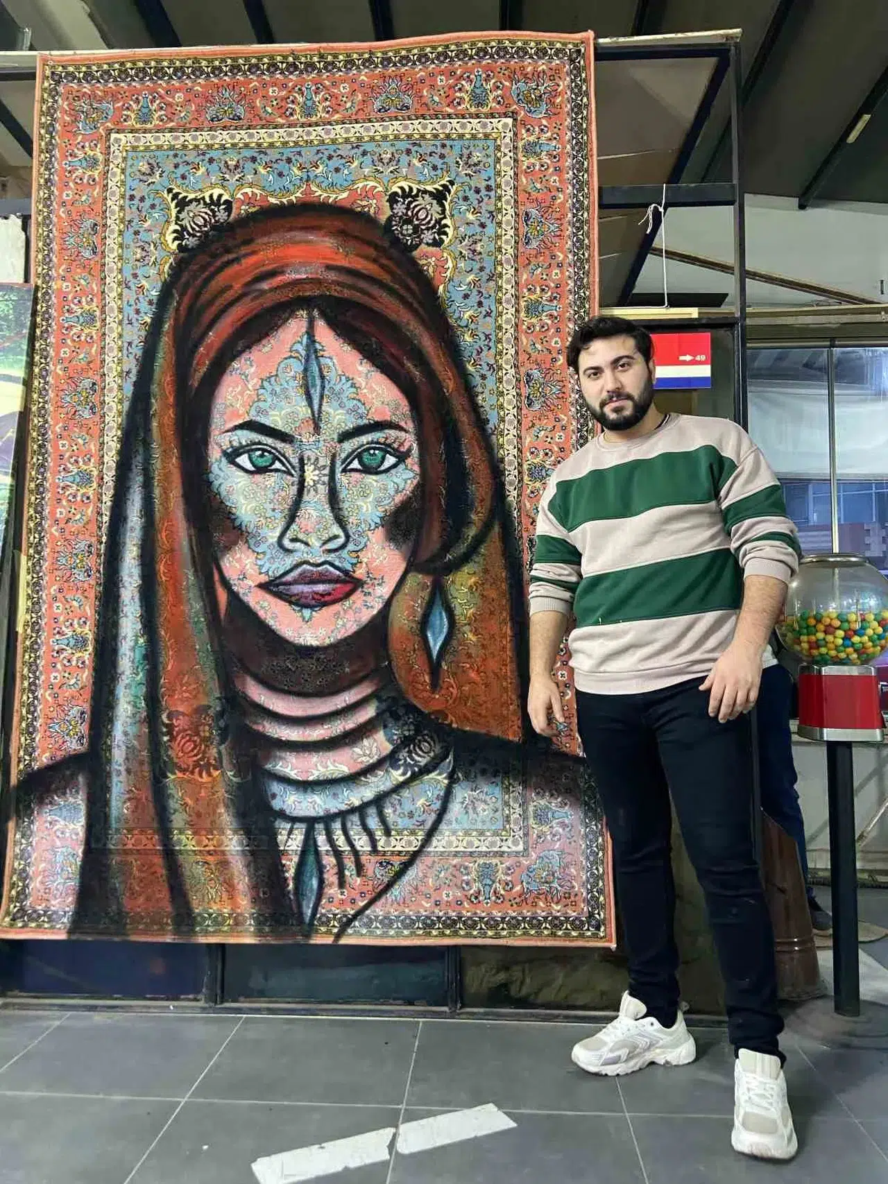 Bandırma’da Sprey Boya ile Eski Halılar Sanata Dönüşüyor