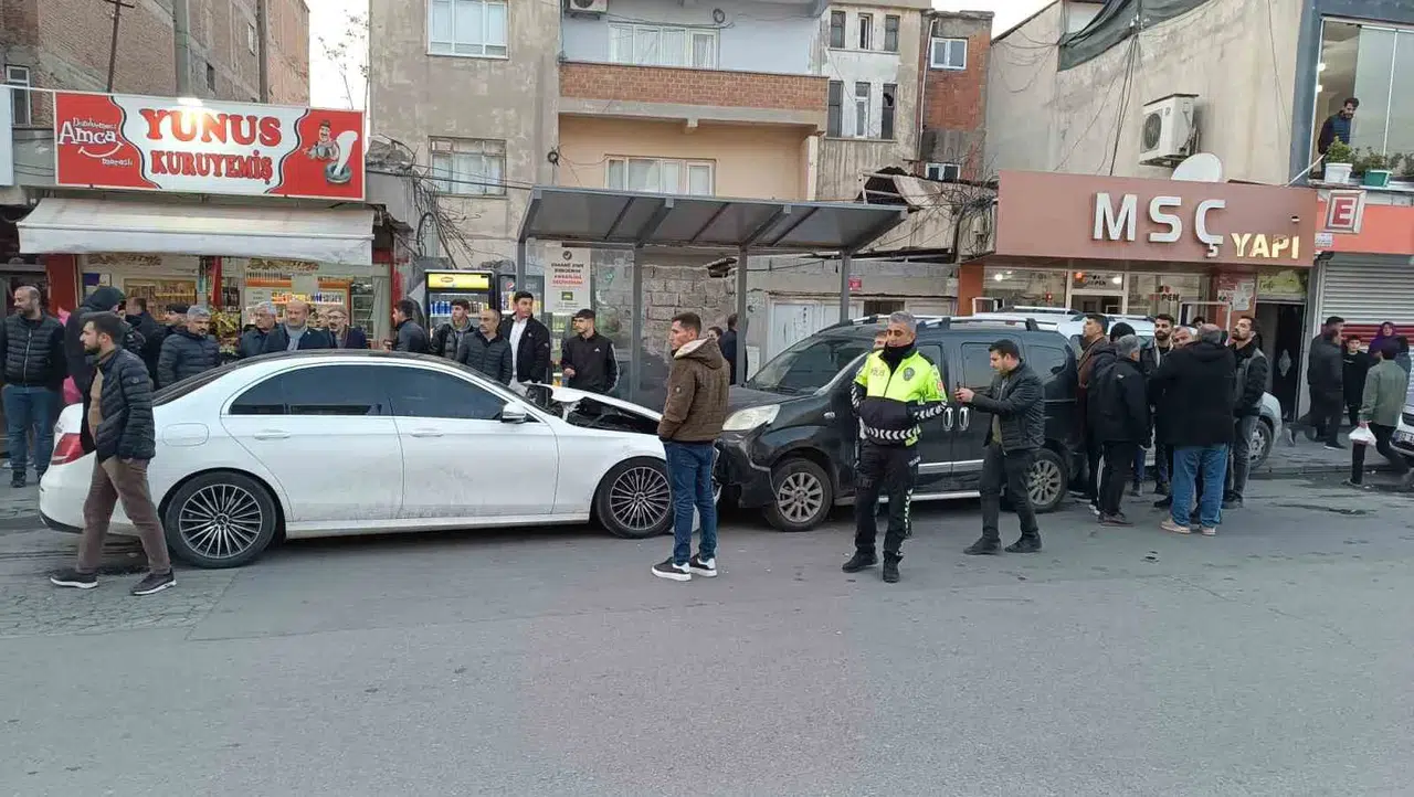 Batman’da Zincirleme Trafik Kazası: 1 Yaralı