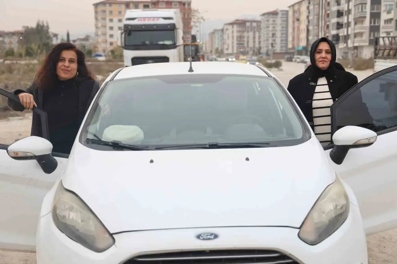 Bayan Şoförler Trafik Endişelerine Bayan Eğitmenle Son Veriyor