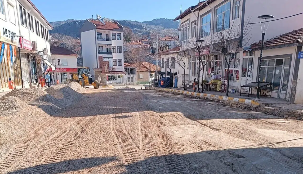 Boğazkale’de Sıcak Asfalt Çalışmaları