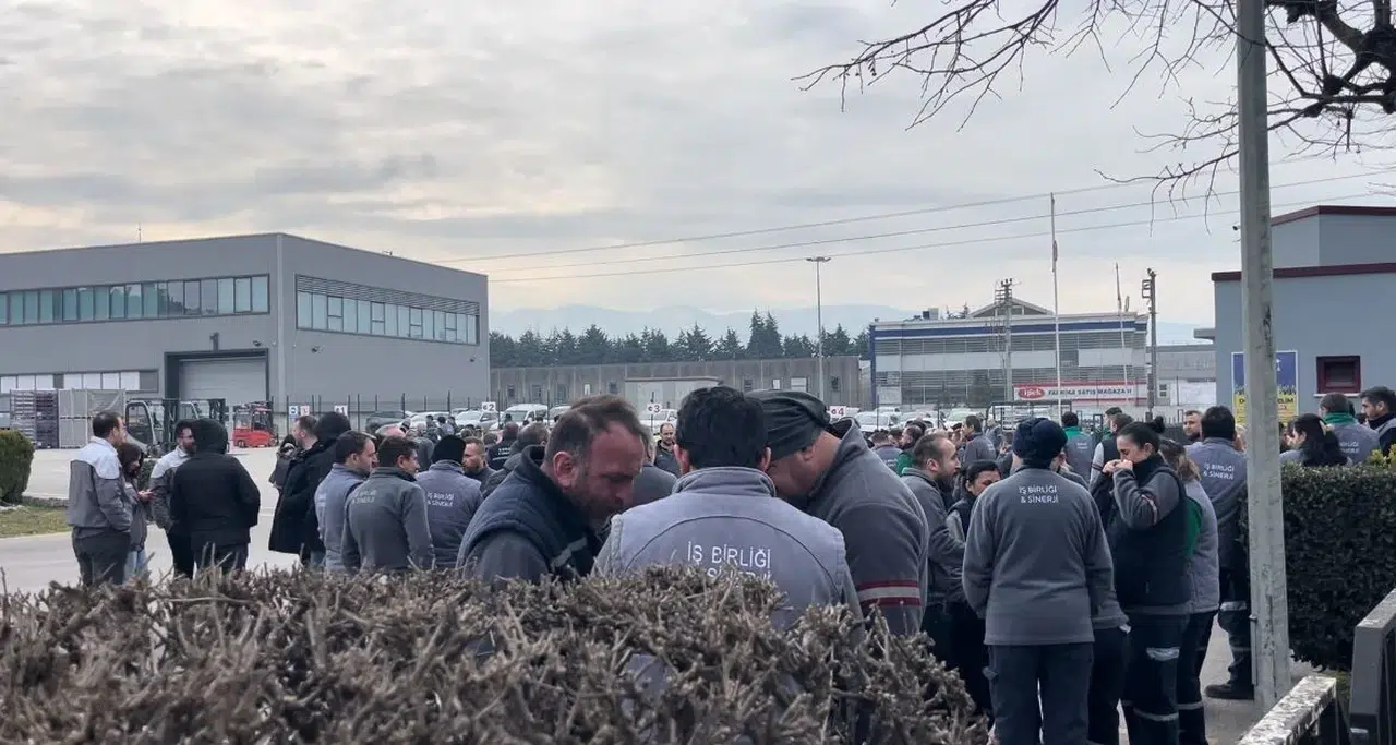 Bursa’da Alüminyum Fabrikasında Büyük Yangın