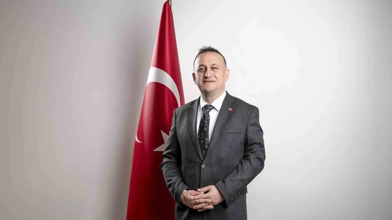 CHP’li Turhal Belediyesi Üzerinde Mescitlerin de Olduğu Toprakları Satışa Çıkardı