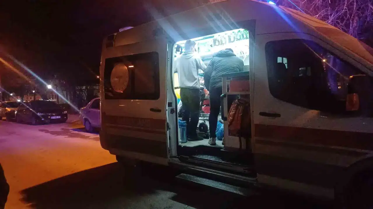Çorum’da Kafede Bıçaklı Arbede: 1 Yaralı