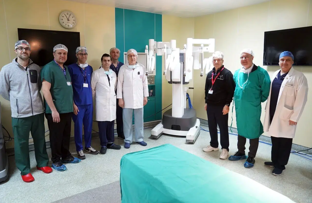 ’Da Vinci X Robotik Cerrahi Sistemi’nin Son Nesil Modeli Eütf Hastanesine Kazandırıldı