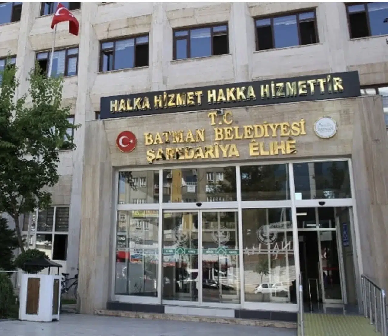 Dem Parti İdaresi Periyodunda Batman Belediyesine Alınan 192 Kişinin İş Akdi Feshedildi