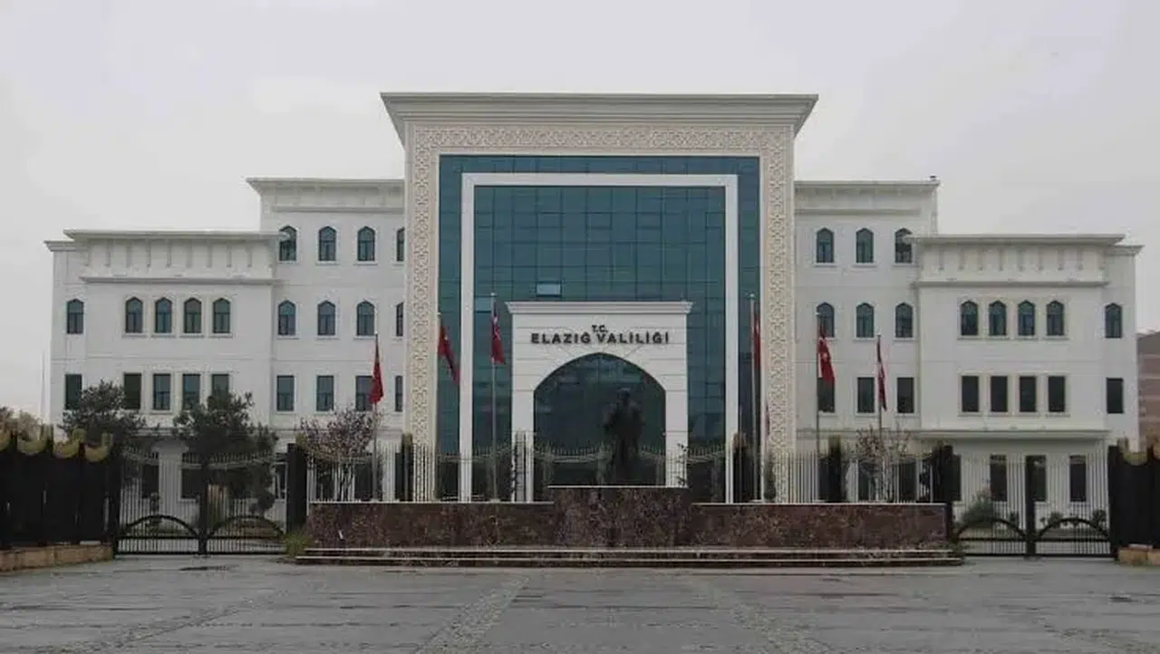 Elazığ’da Eğitime 1 Gün Orta Verildi