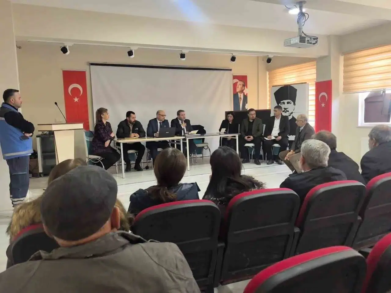 Fırat Edaş Muhtarlarla Bir Ortaya Geldi