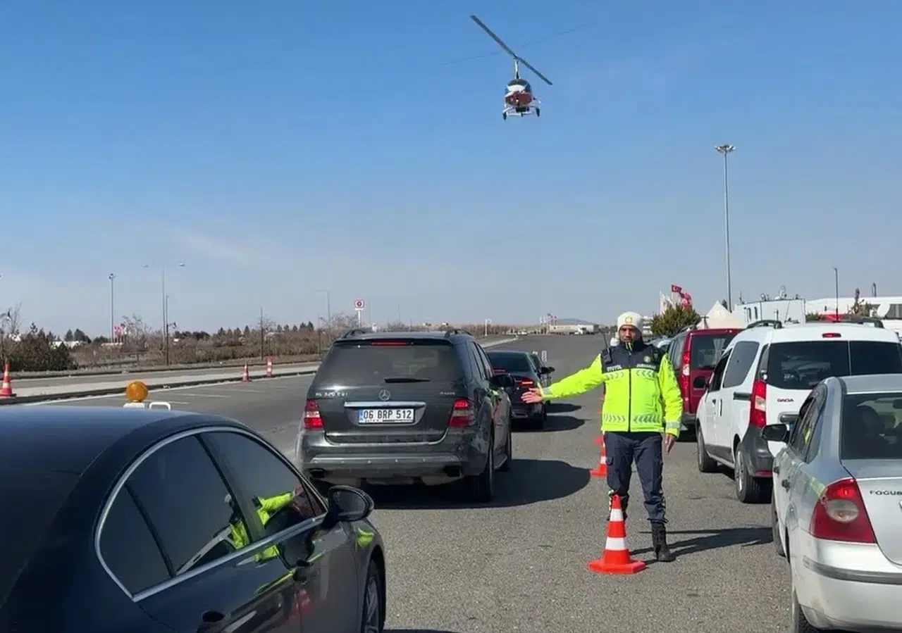 Gaziantep’te Cayrokopter Takviyeli Kontrollerde 5 Araç Trafikten Men Edildi