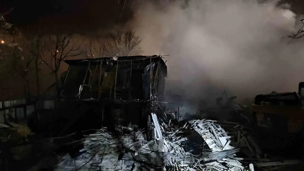 Geri Dönüşüm Tesisindeki Yangın 6 Saat Sonra Denetim Altına Alındı