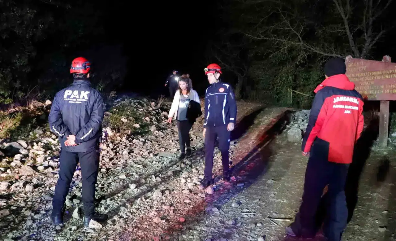 Hava Kararınca Yolunu Kaybeden 29 Dağcı İçin Takımlar Alarma Geçti