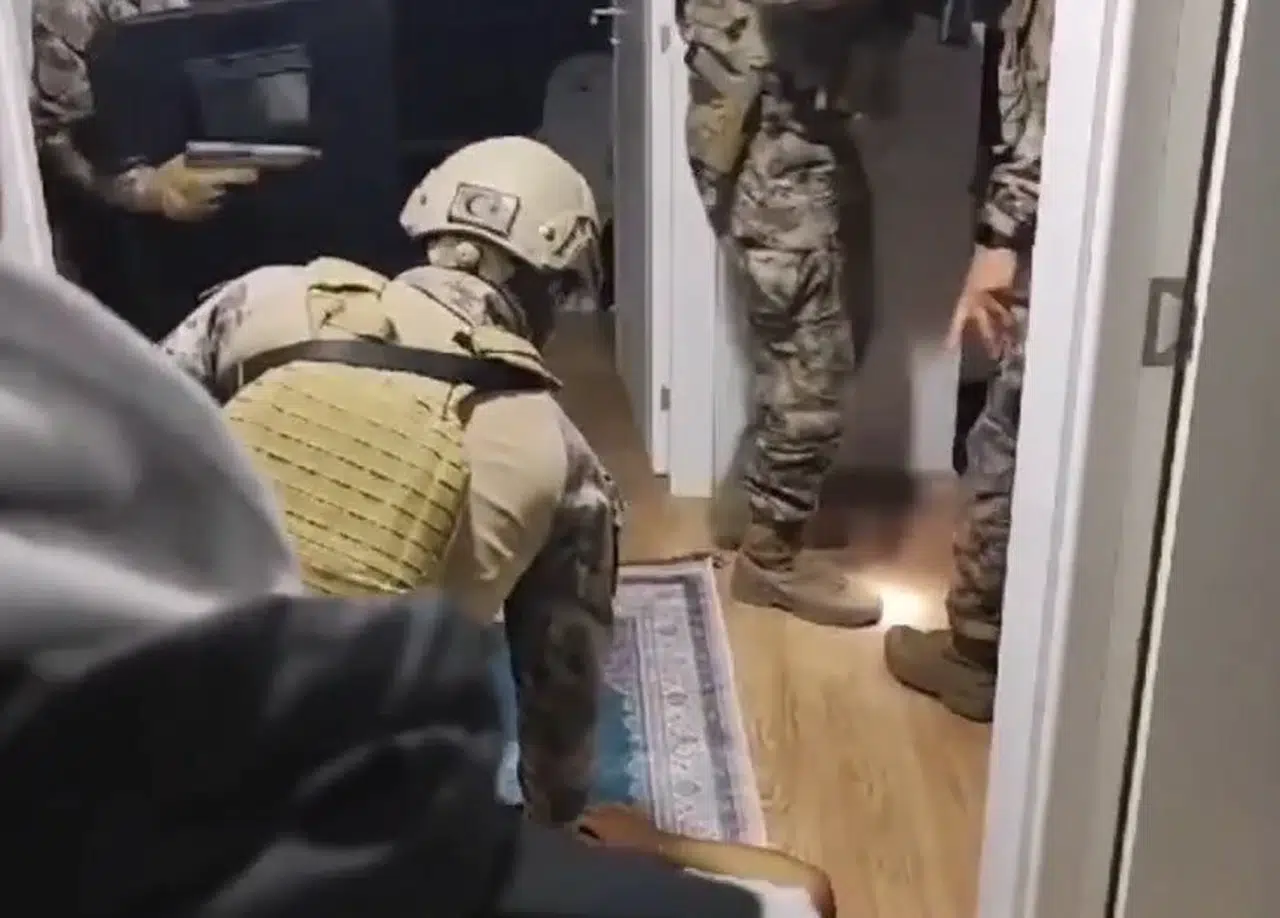 İzmir’de Cürüm Örgütüne Operasyon: 23 Gözaltı