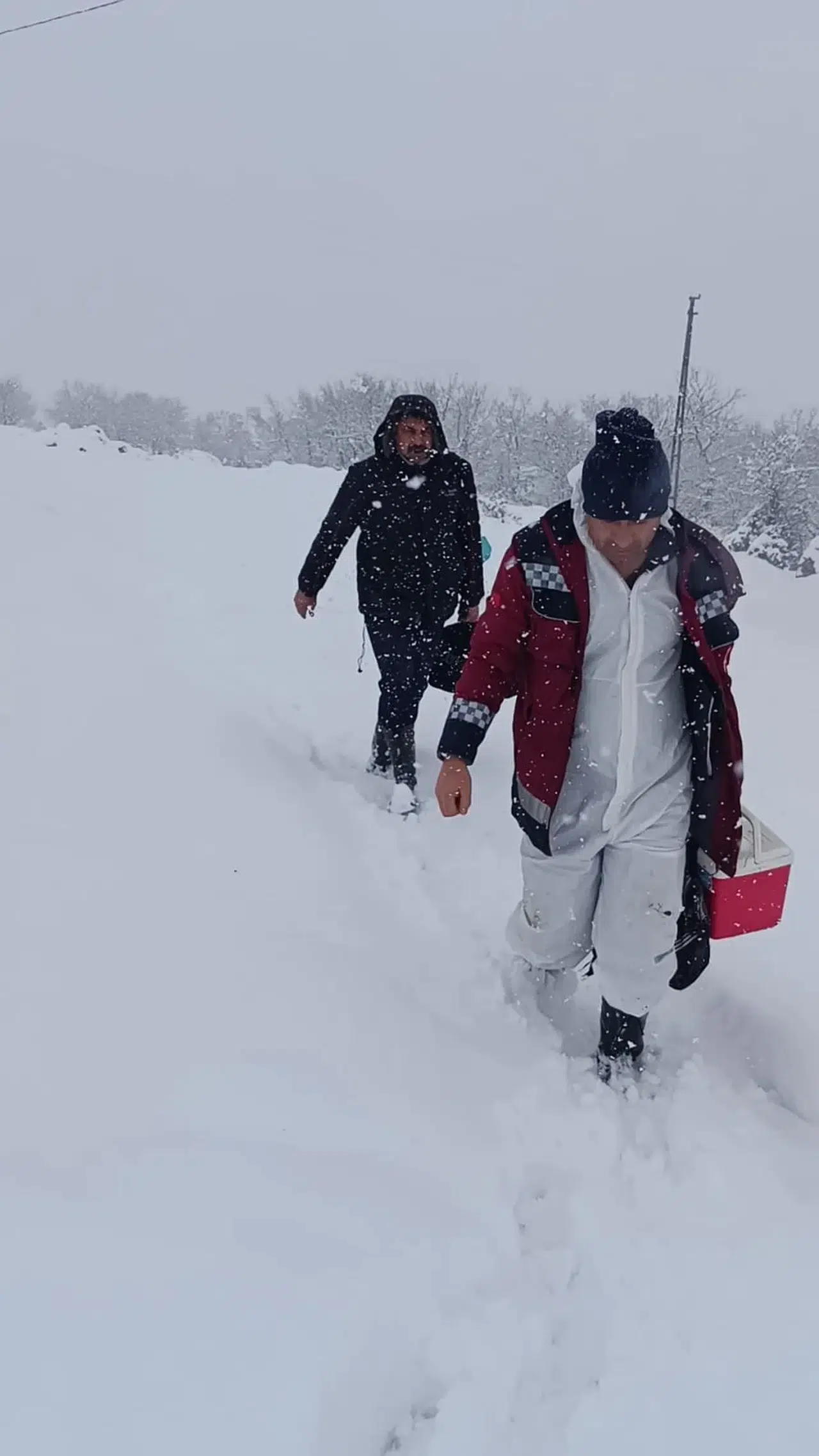 Kapalı Yollara Karşın Çiftçileri Yalnız Bırakmıyorlar