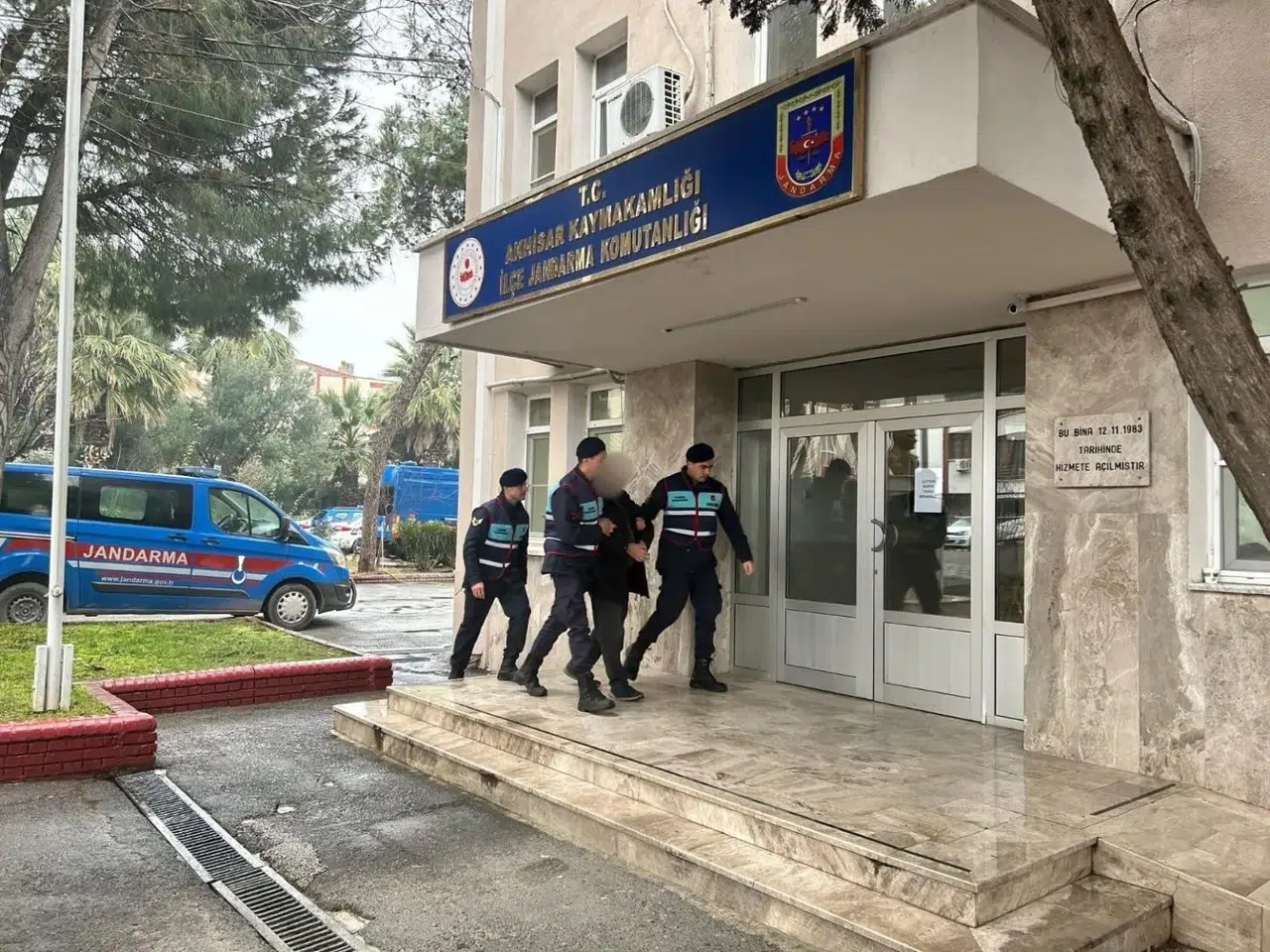 Kendilerini MİT Mensubu Olarak Tanıtan Dolandırıcılara Jandarmadan Operasyon: 5 Gözaltı