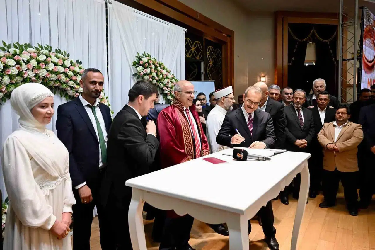 -Malatya’da 100 Çift, Toplu Nikah Merasimiyle Dünyaevine Girdi