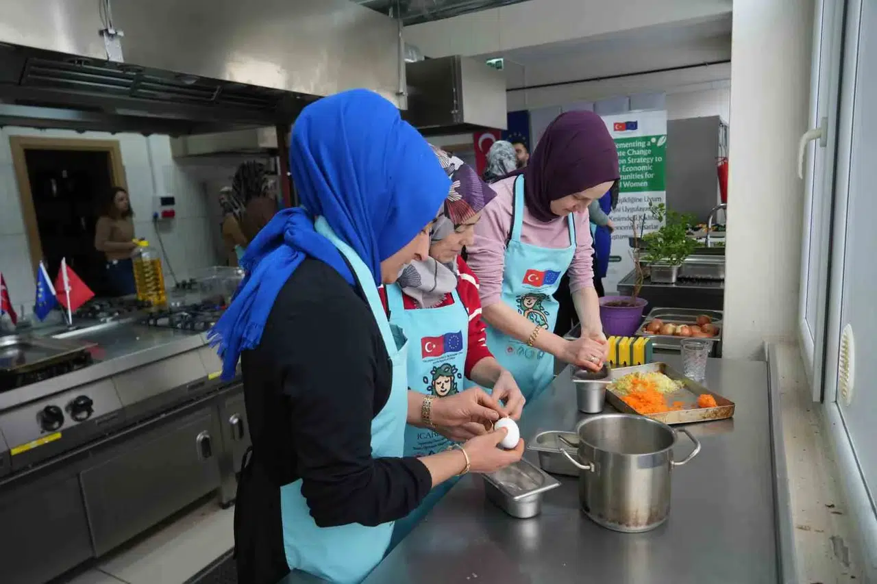 Mutfakta Çöpe Giden Eserler Sağlıklı Yiyecek ve İçeceğe Dönüşüyor
