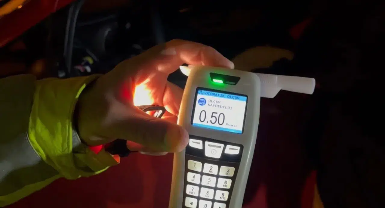 (Özel) Kontrolde 0.50 Promil Çıktı, Sonda Kaldığını Öğrenince Derin Bir ’Oh’ Çekti