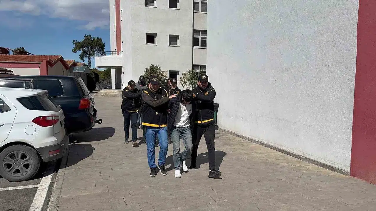 Sıhhat Kabinine Silahlı Taarruz Yapıp 1 Milyon TL Haraç İstediler
