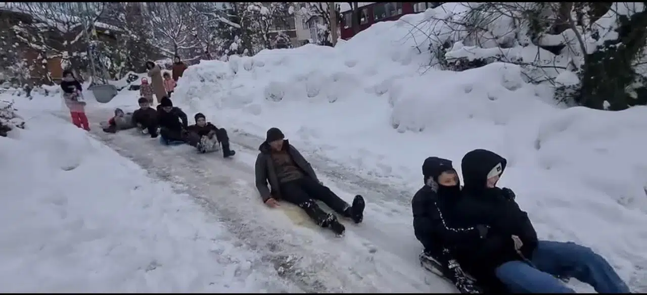 Sinop’ta Kar Yağışının Akabinde Renkli Manzaralar Oluştu
