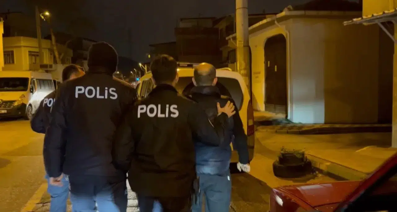 Takımların Devriye Sırasında Şüphelendikleri Arabanın Şoförü Alkollü Çıktı