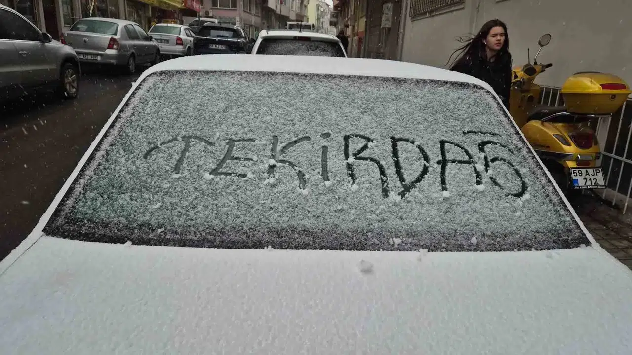Tekirdağ’da Kar Yağışı Başladı