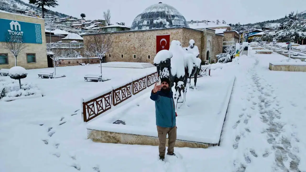 Tokat Beyaz Gelinliğini Giydi, Cadde ve Sokakları Sessizlik Bürüdü