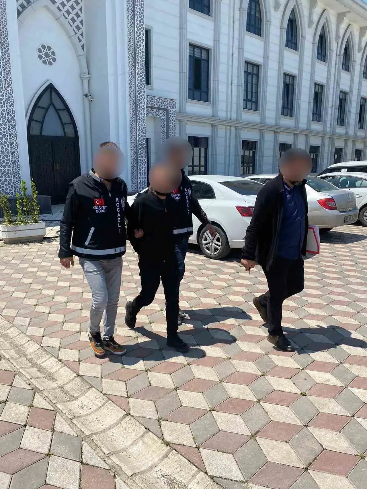 Yakın Arkadaşını Öldüren Sanık: "İsteseydim Başına Sıkardım"