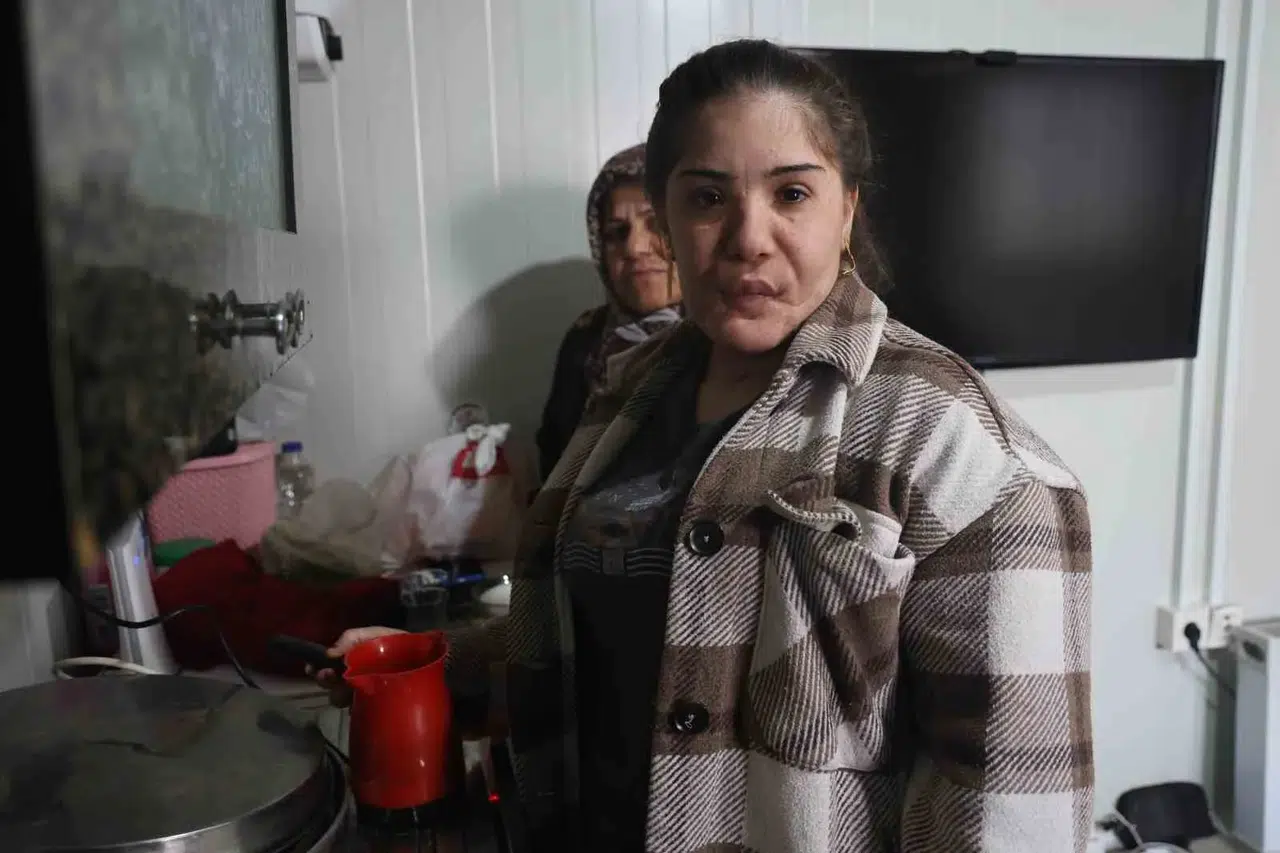 Zelzelede Enkazdan Yaralı Olarak Çıkarılan Genç Kız 2 Yıl Sonra Konuşmaya Başladı